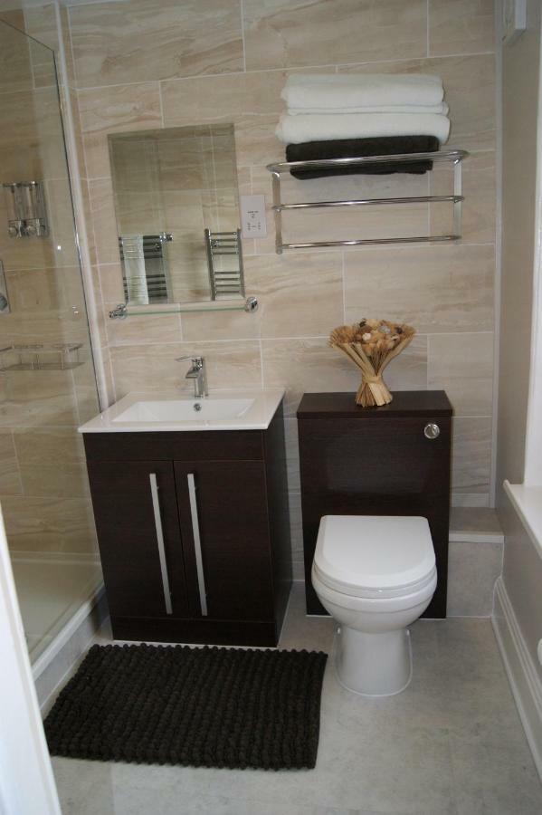 Stay In Yeovil Town Centre, Large 2 Bd Apt With Parking, Sleeps 4 Zewnętrze zdjęcie